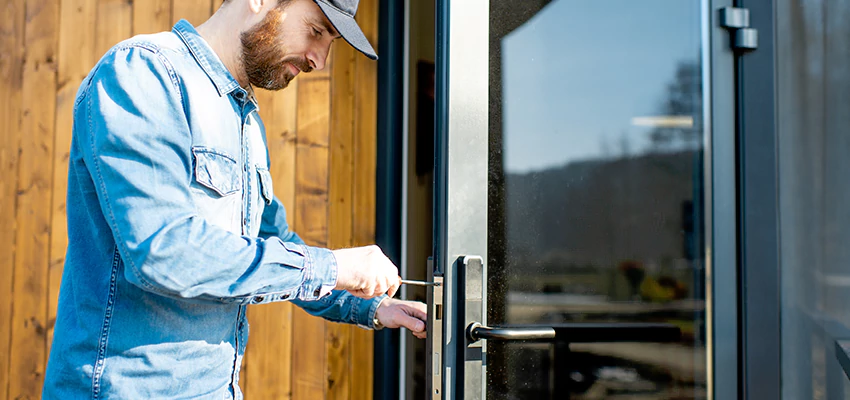 Frameless Glass Storefront Door Locks Replacement in Kankakee, IL