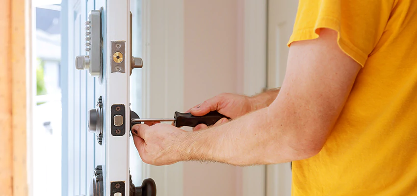 Eviction Locksmith For Key Fob Replacement Services in Kankakee, IL